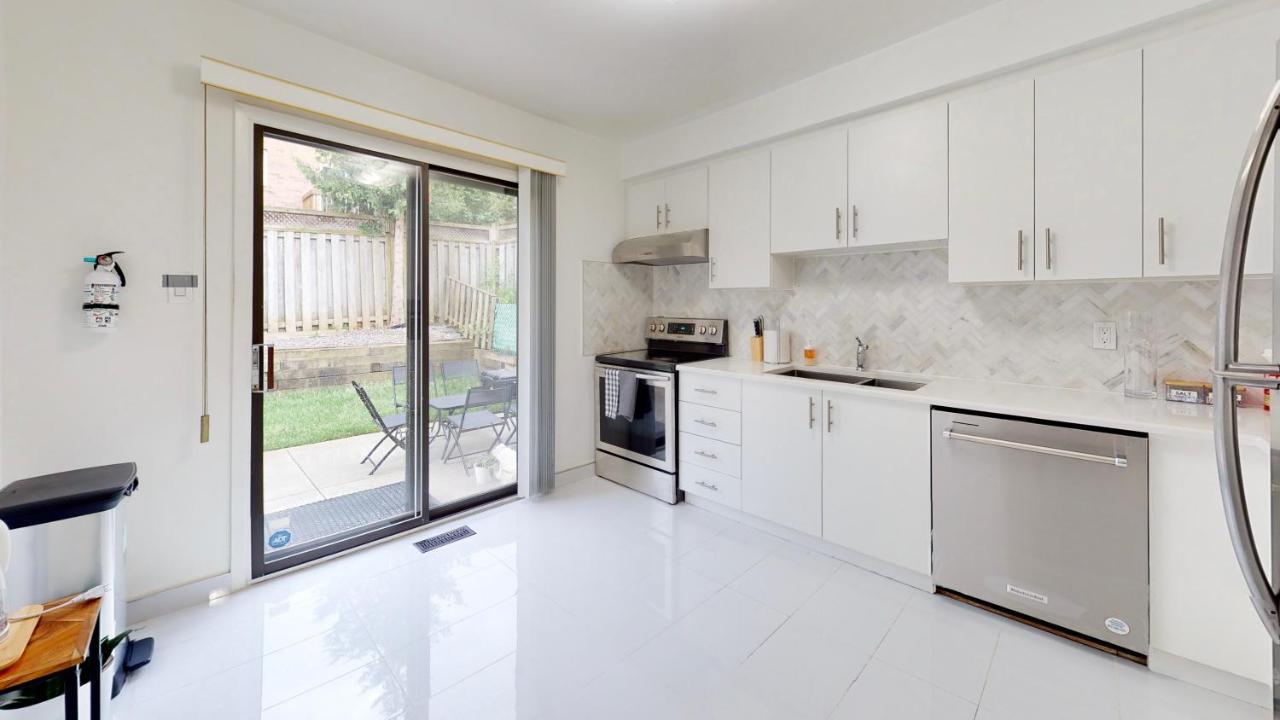 Modern Bright Cozy 3Bed 3Bath Vacation House In Ajax, Greater Toronto Area Gta, On, Canada Exteriör bild